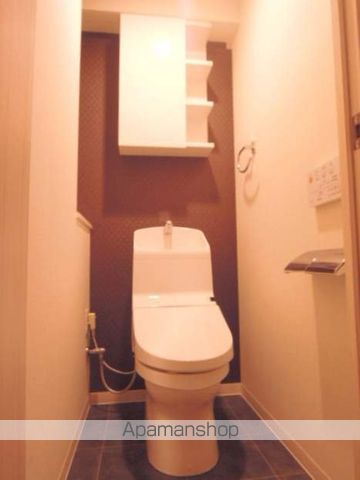 山陽新幹線 博多駅 徒歩3分 14階建 築12年のトイレ写真