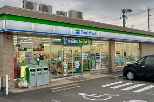 コンビニ　ファミリーマート 島田はばたき橋店（コンビニ）まで887m