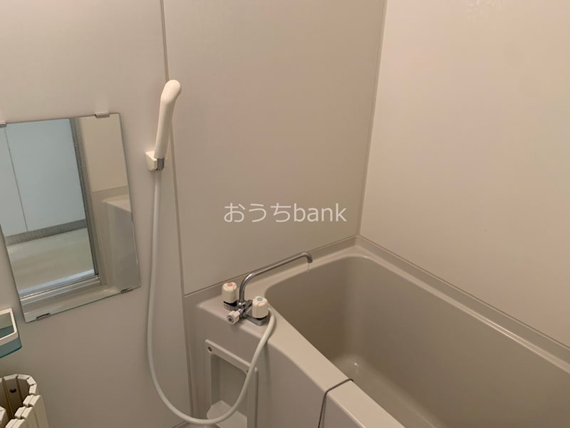 シャトー岐大 Bの風呂写真