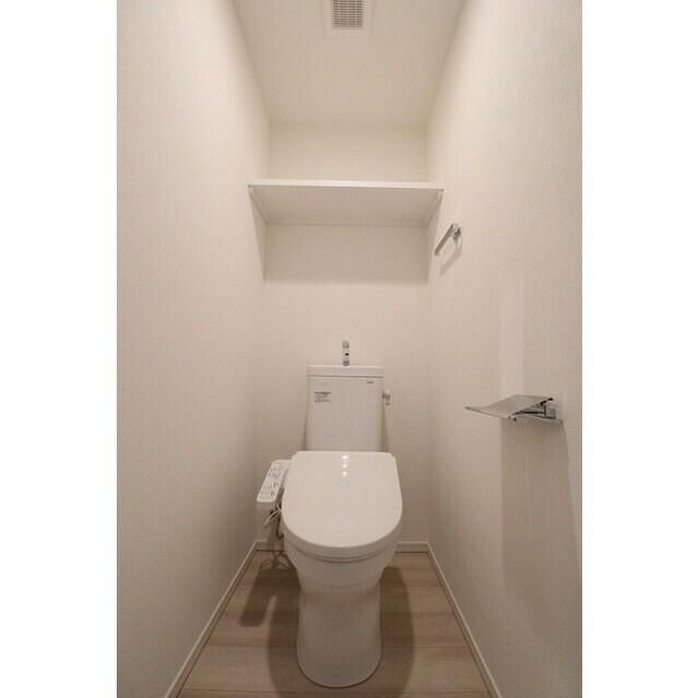 トイレ　清潔感のあるトイレです