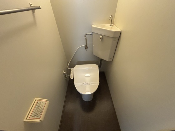 トイレ　※別部屋の写真です