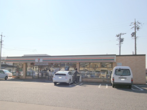 コンビニ　セブンイレブン長野三本柳店（コンビニ）まで842m