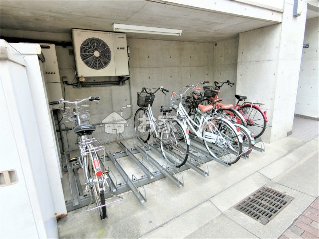 【神戸市長田区水笠通のマンションの駐車場】