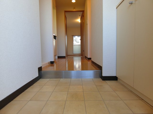 玄関　詳細は、RISUMO江坂本店→06-6155-7137まで♪