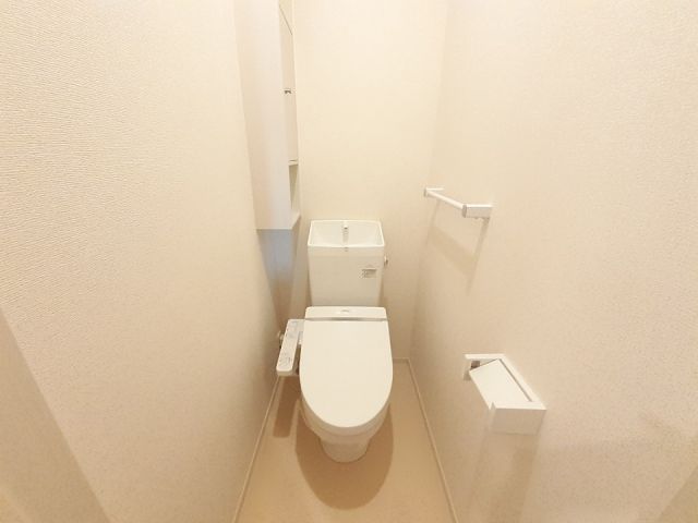 【神埼郡吉野ヶ里町吉田のアパートのトイレ】