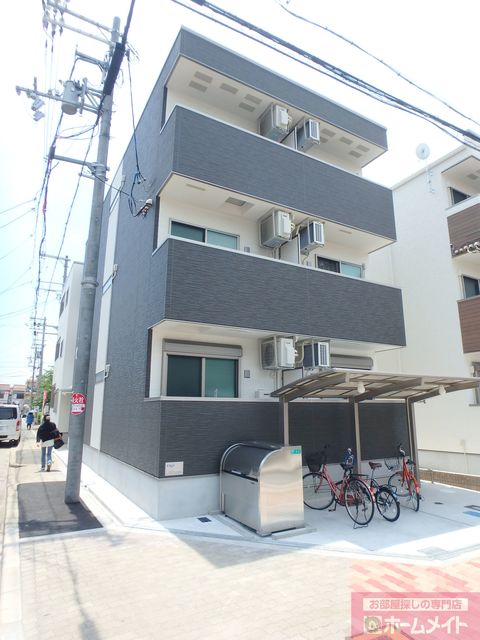 大阪市住之江区西加賀屋のアパートの建物外観