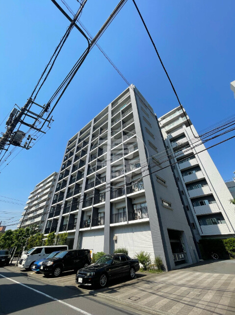 大田区南六郷のマンションの建物外観