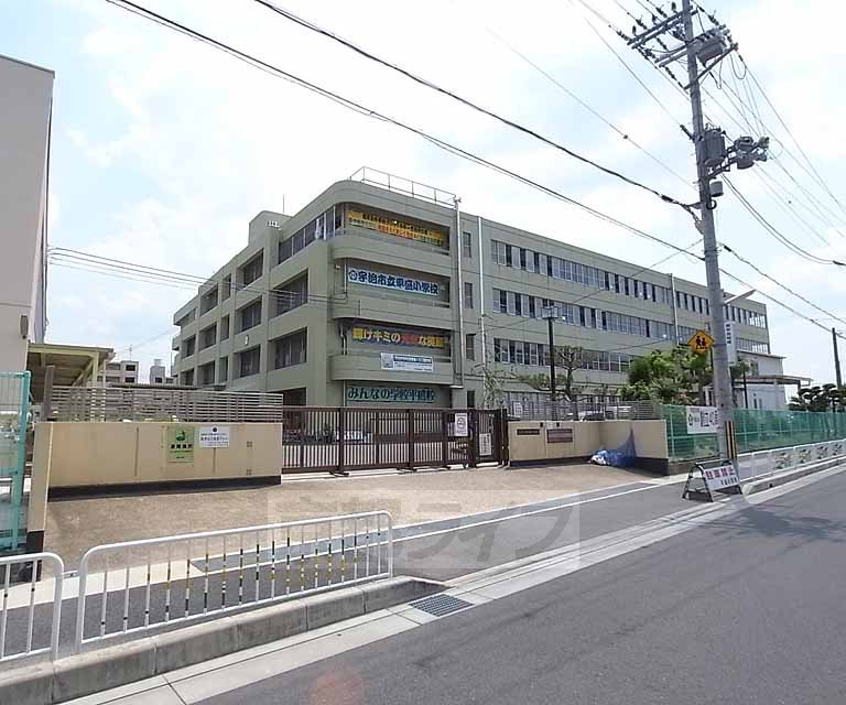 【ＥＸＥ　ＶＩＬＬＡ　ＷＥＳＴの小学校】