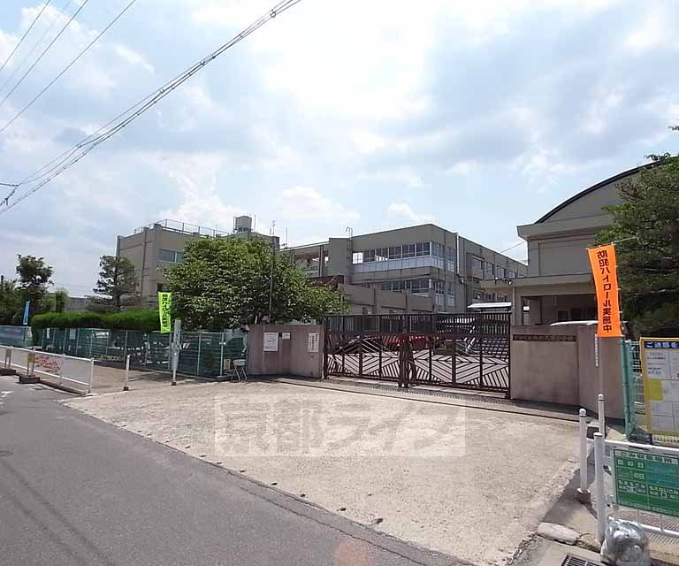 【ＥＸＥ　ＶＩＬＬＡ　ＷＥＳＴの小学校】