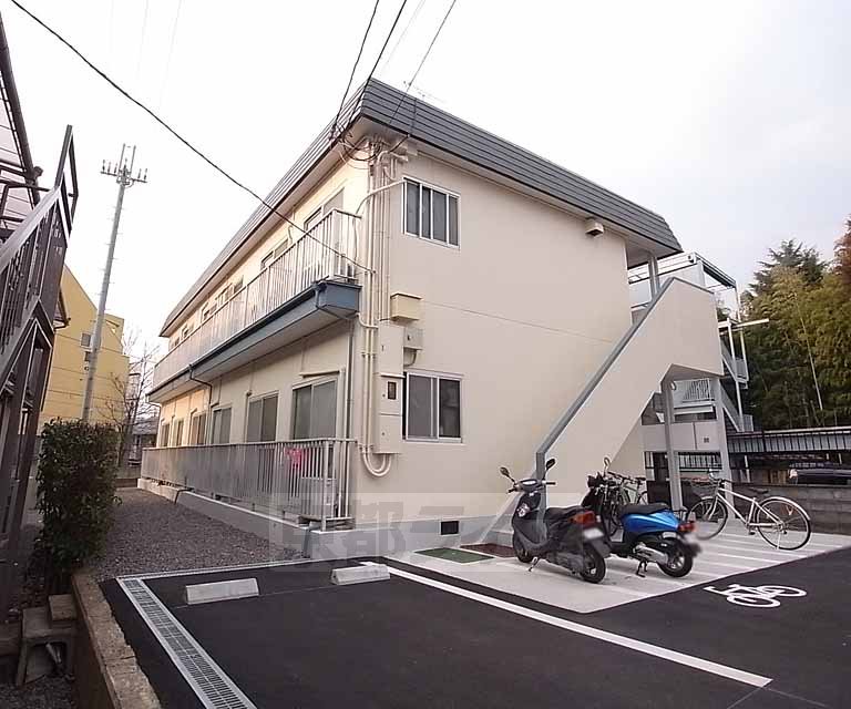 コーポヒラキの建物外観