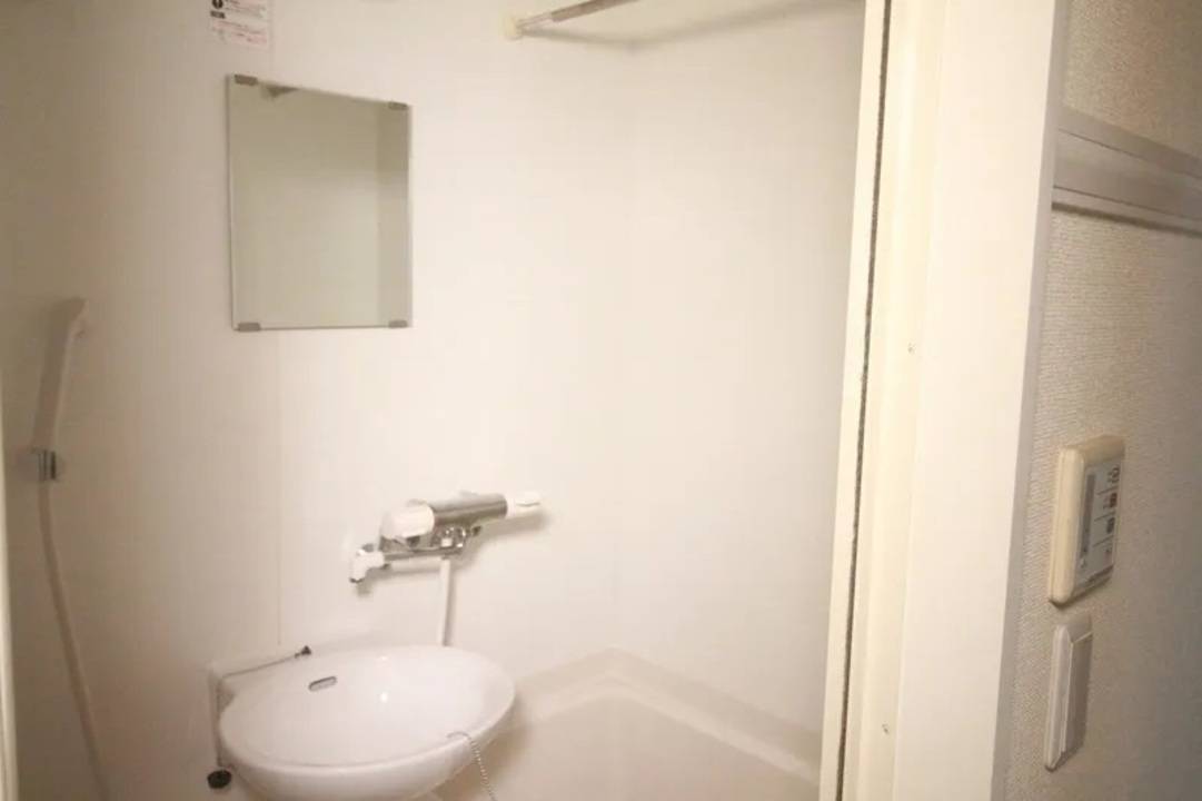 バス・シャワールーム　浴室