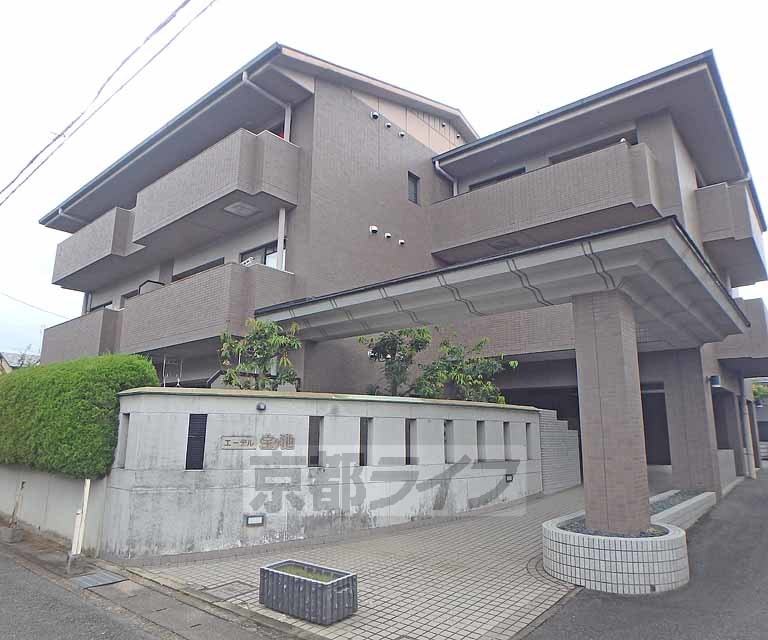 京都市左京区上高野古川町のマンションの建物外観