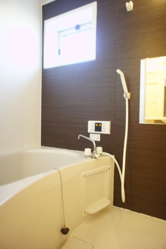 バス・シャワールーム　図面と現状に相違がある場合には現状を優先