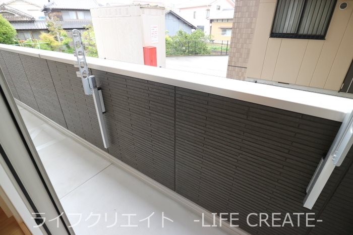 バルコニー　写真はA棟101号室