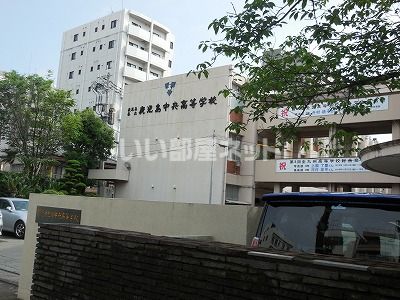 高校・高専　鹿児島県立鹿児島中央高校（高校・高専）まで709m