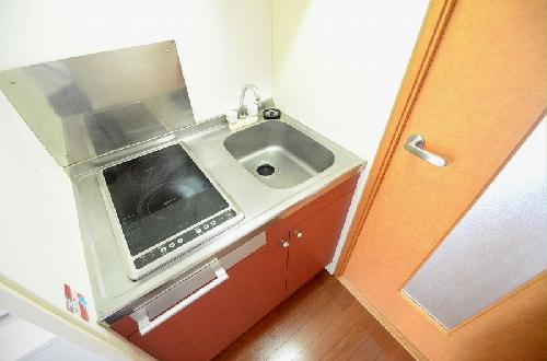 キッチン　同シリーズの類似となります。現況を優先致します。
