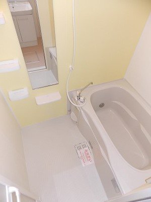 バス・シャワールーム　きれいなお風呂です