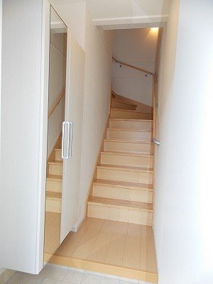 玄関　明るい玄関です