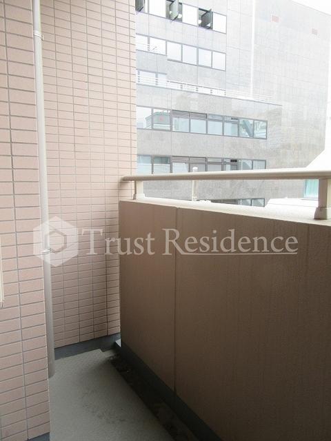 バルコニー　広々バルコニー