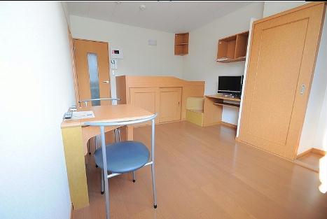 居室・リビング　備品や設備仕様は号室等により異なります現地をご確認下さい。