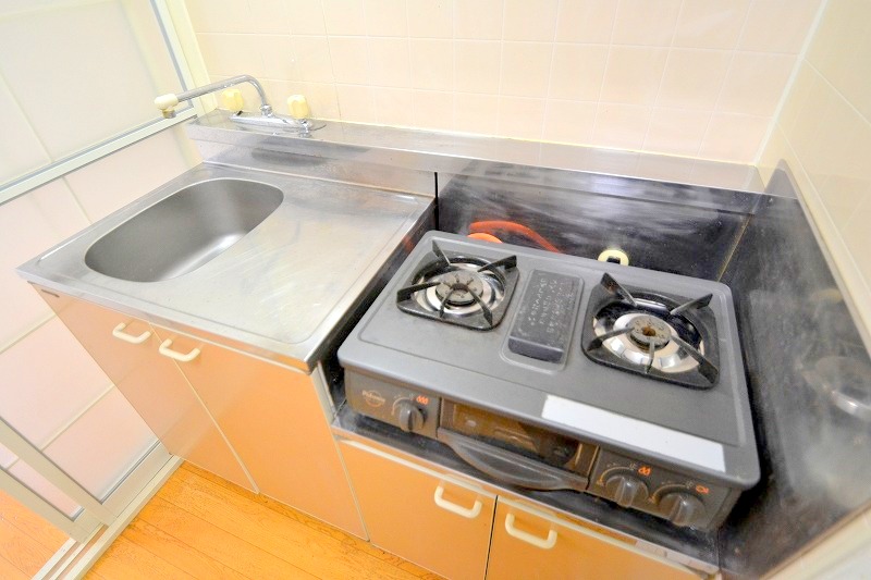 キッチン　お問合せはシティホーム海田センター　082-821-2227