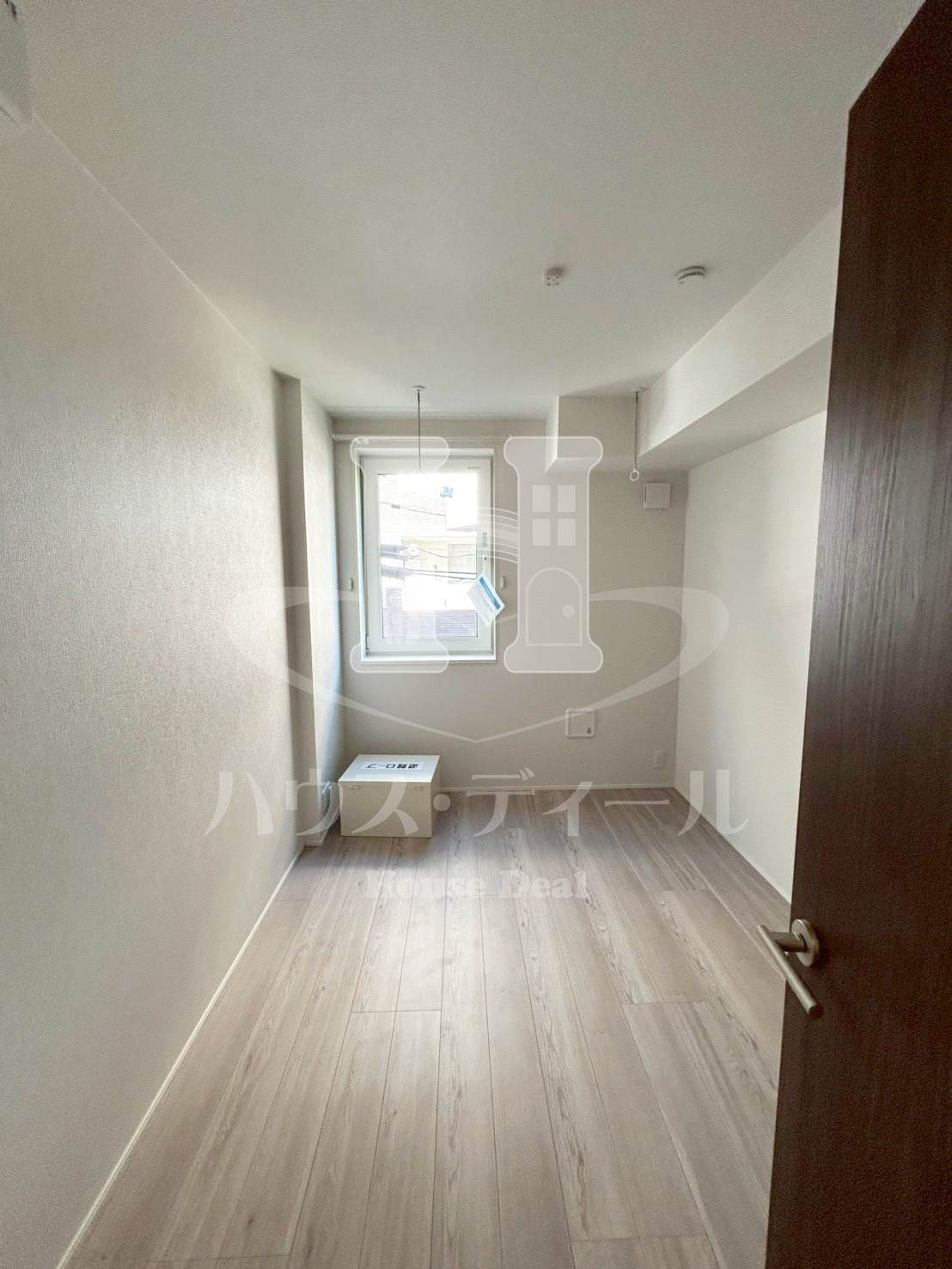 居室・リビング　こちらの居間で趣味の時間をお楽しみください