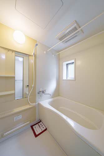 バス・シャワールーム　バスルーム