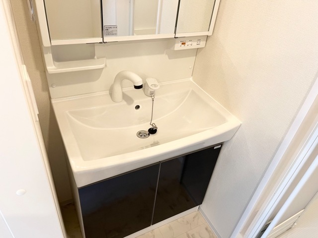 洗面設備　※同タイプの写真です。