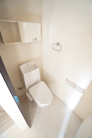トイレ　※同タイプの写真です。