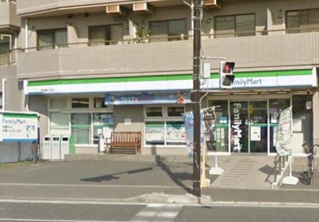 コンビニ　ファミリーマート（コンビニ）まで670m