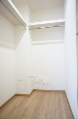 収納　広々ウォークインクローゼット完備しています♪