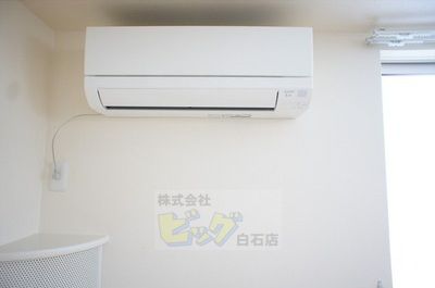 その他設備　エアコン完備で暑い夏も快適です♪
