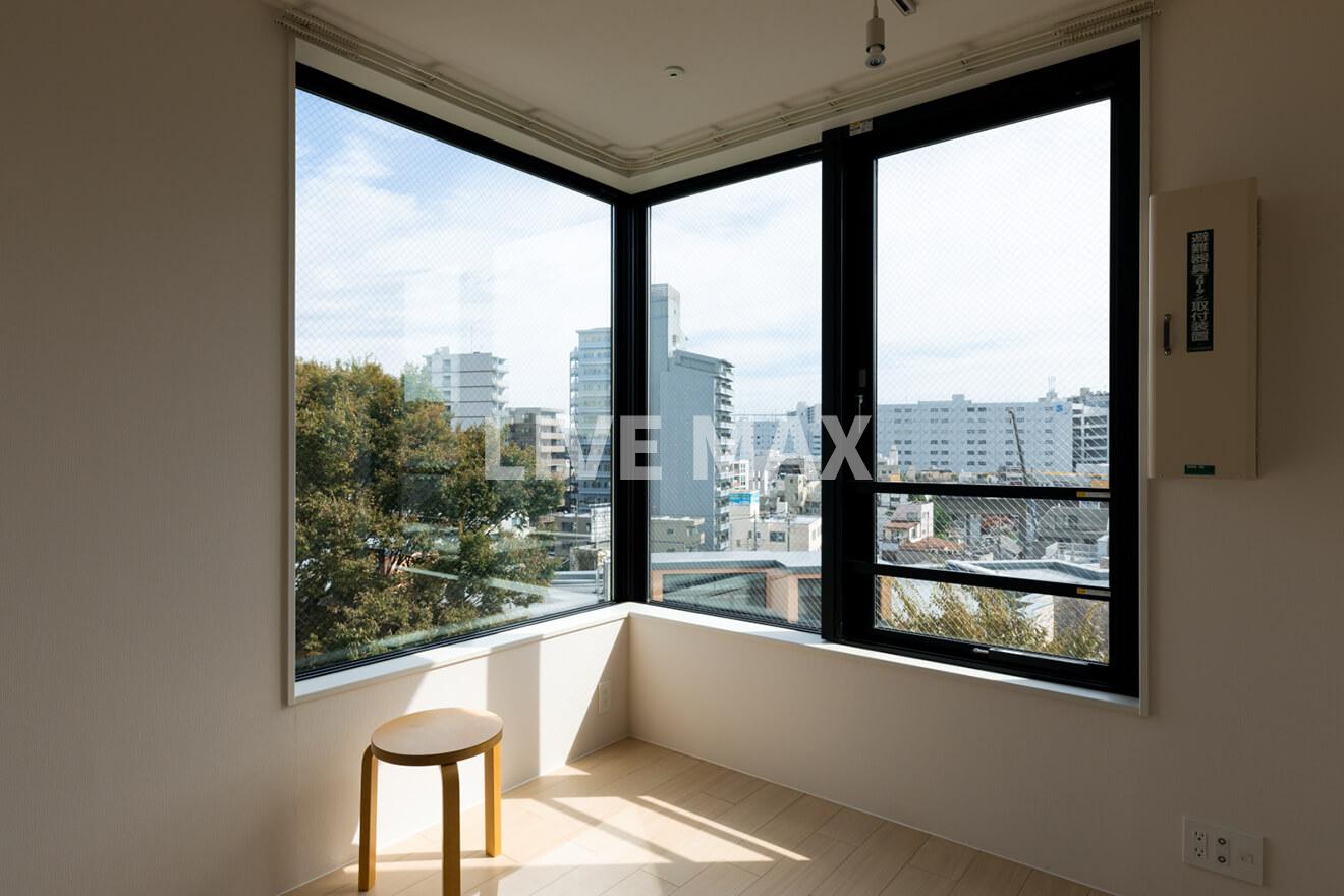 居室・リビング　別号室参考写真