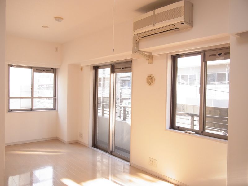 居室・リビング　※別部屋参考写真