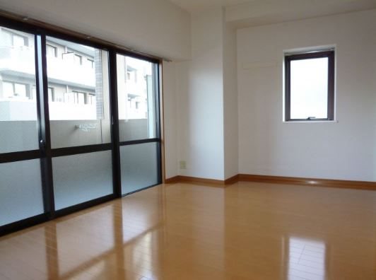 居室・リビング　別号室参考写真