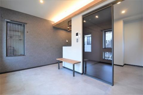 居室・リビング　室内