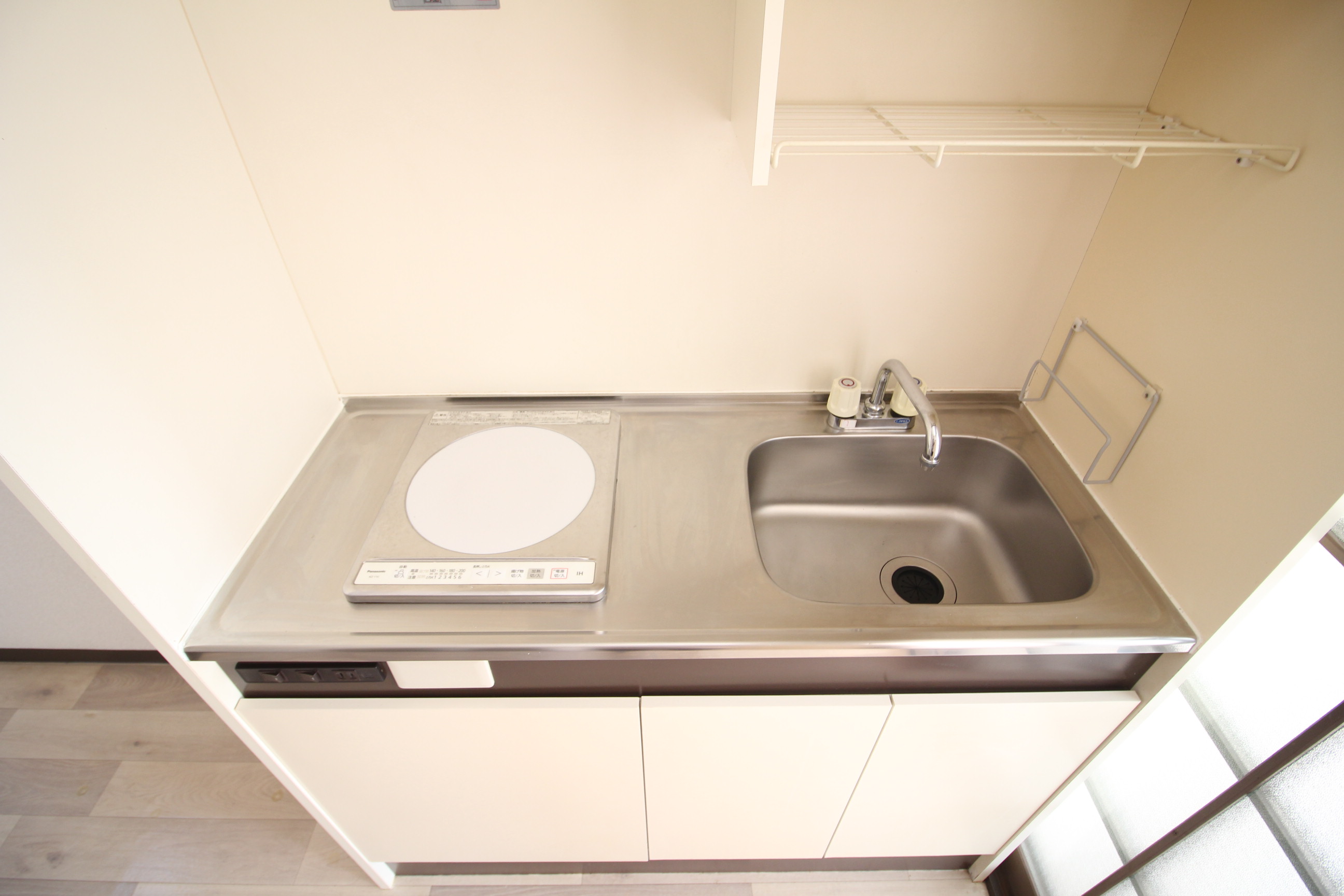キッチン　IHクッキングヒーターでお手入れ簡単◎