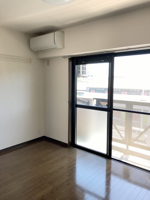 居室・リビング　※別のお部屋の参考画像です。現況優先。