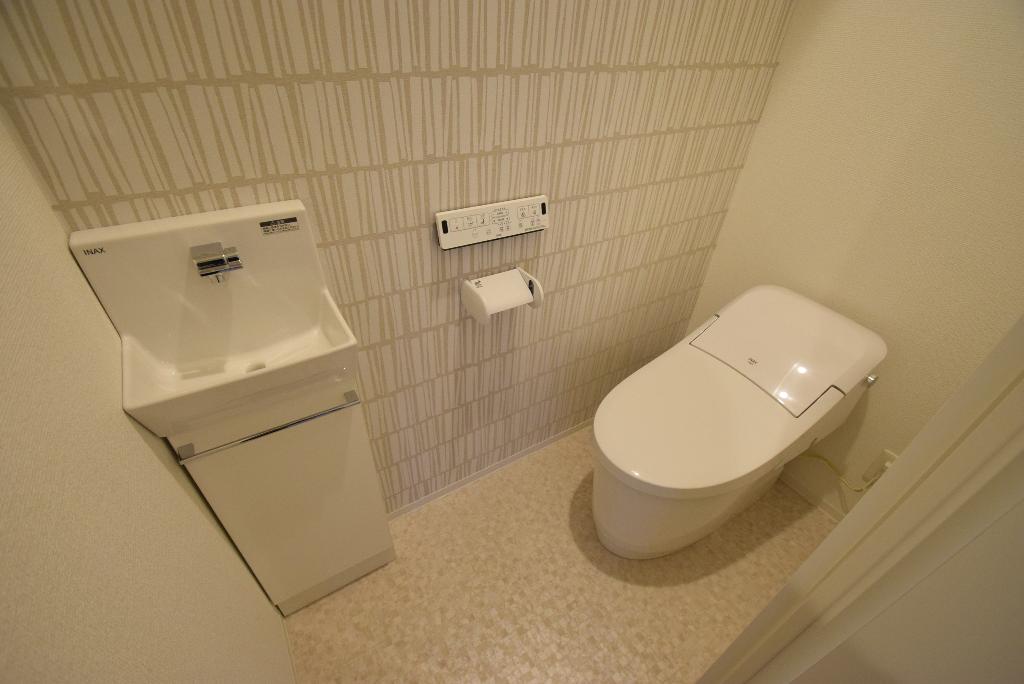 トイレ　シャワー付トイレ