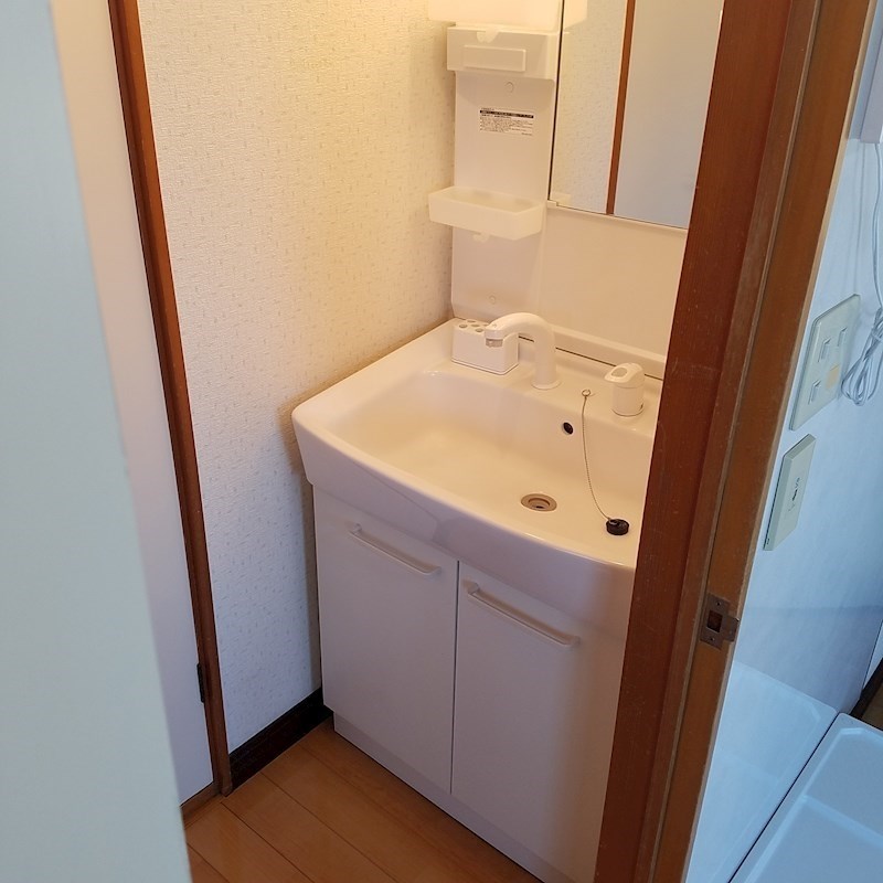 洗面設備　別部屋の参考写真です。