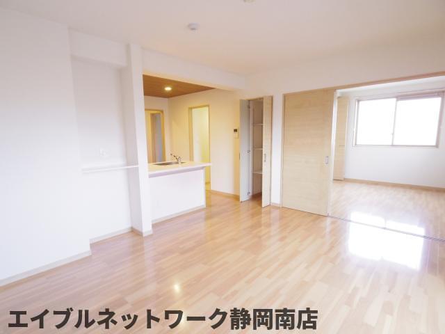 居室・リビング　ゆったり過ごせるリビングです