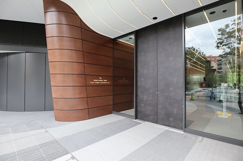 エントランス　エントランス