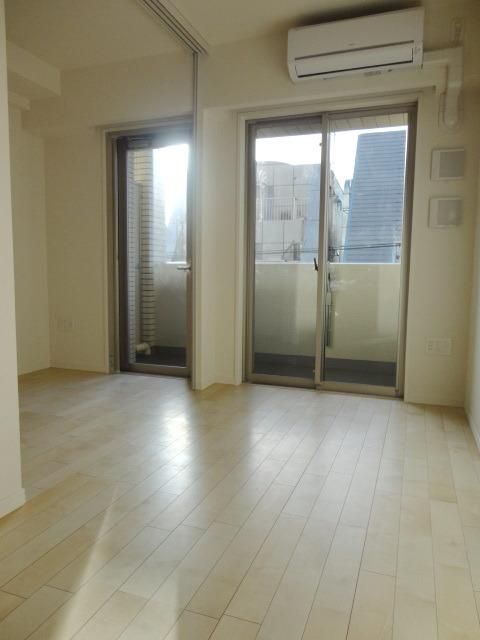 居室・リビング　オールフローリング