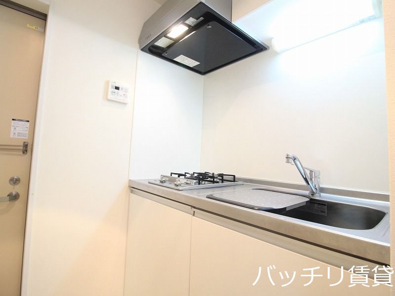 キッチン　別号室タイプの為、現状を優先致します。