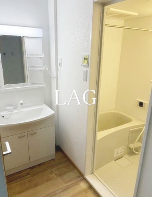 洗面設備　洗面台です。