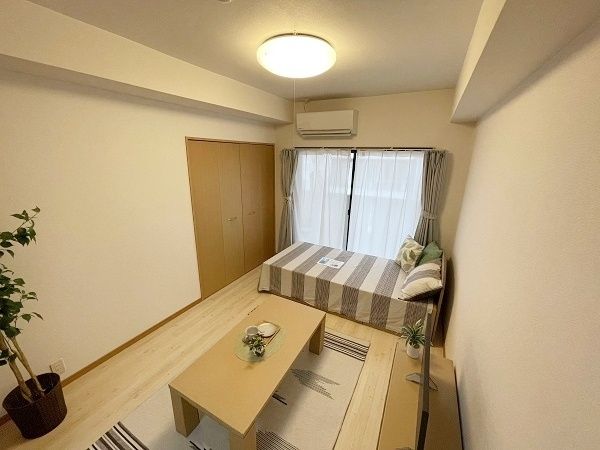 居室・リビング　モデルルームのため、家具家電は付きません