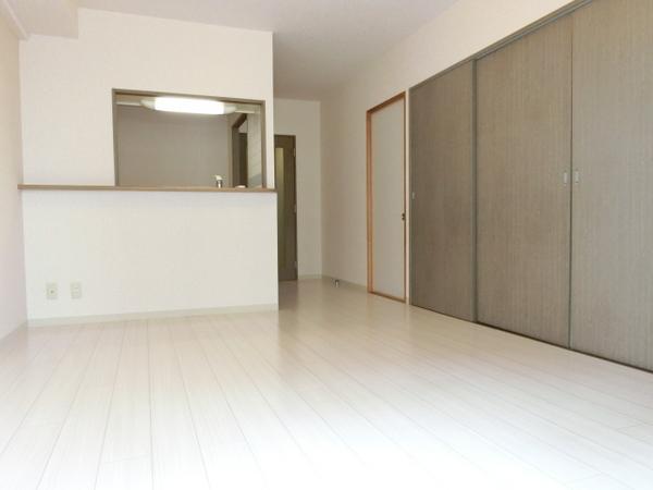 居室・リビング　カウンターキッチン！