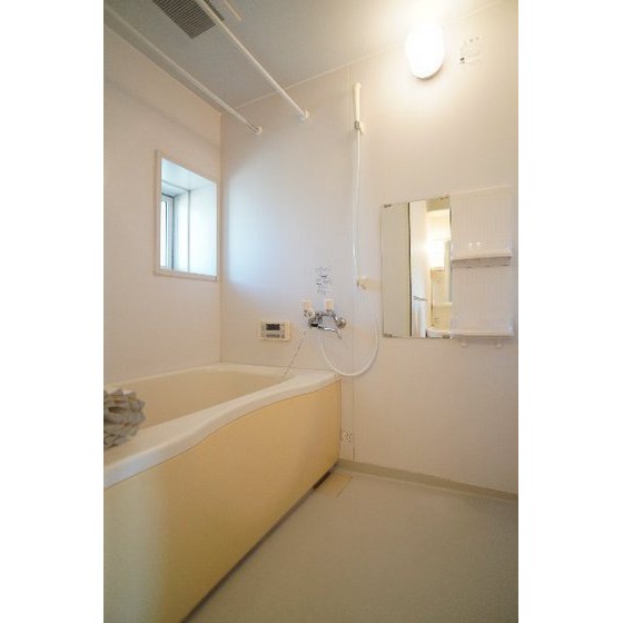 バス・シャワールーム　追い焚き付き