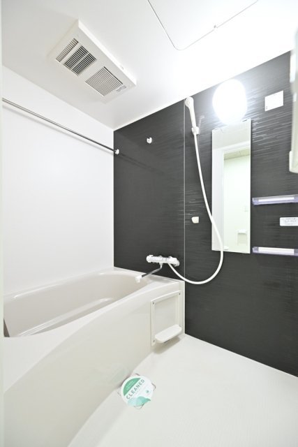 バス・シャワールーム　バスルーム