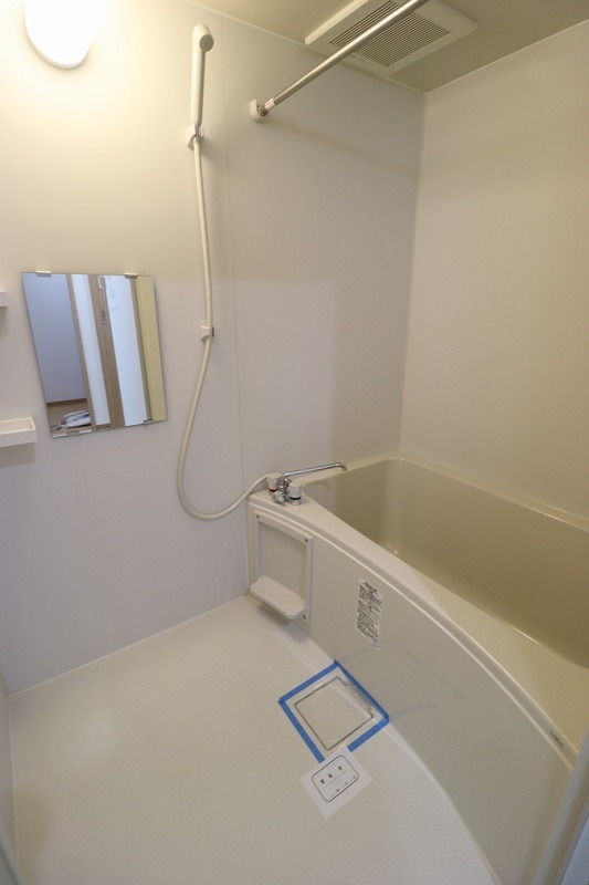 バス・シャワールーム　1日の疲れを流しましょう。